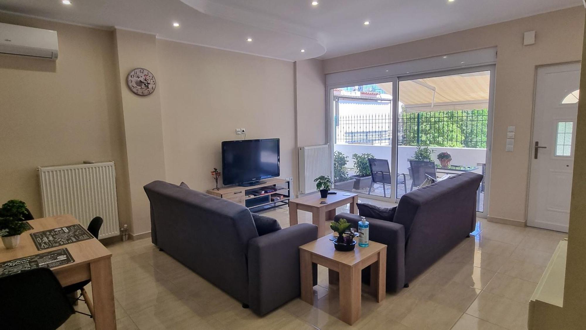 Filoxenia Apartment Луца Экстерьер фото