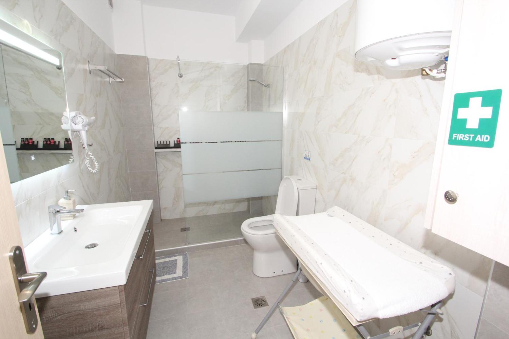 Filoxenia Apartment Луца Экстерьер фото